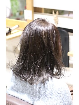 リアンバイアリュール(Lian by Allure) 《Lian by Allure》　小田桐　潤　パールグレーカラー