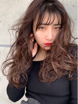 ノット 表参道青山(knot) 大人女性をただよわせるロングスタイル