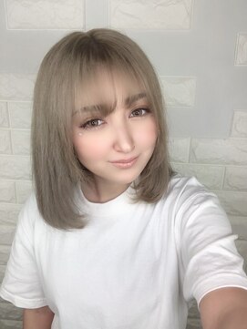 シェルティ フィエル(Shelltie Fiel) ハイブロンドベージュ