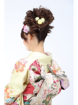 ライフ 本店(LIFE) 振袖アップスタイル