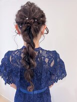 ロロン(LORONG)&nbsp;編み下ろし　編みこみ　ヘアアレンジ