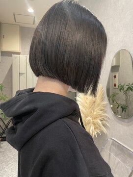 ジーナ 天神(Zina) smoky green