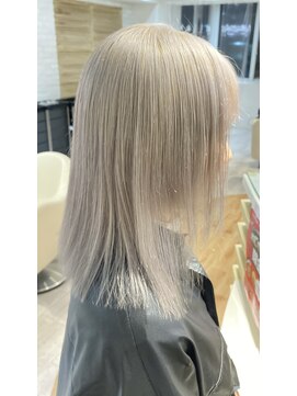 サロンドジョー(salon de joe) ホワイト TAKUYA