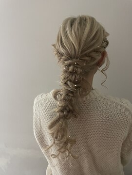 ステラ(stella) 編みおろしスタイルヘアセット