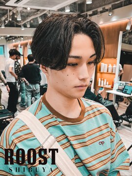ルースト 渋谷店(ROOST) ストレートパーマ/縮毛矯正/センターパート