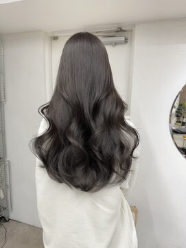 ロンド 岐阜(Rondo) アッシュベージュ×レイヤーカット