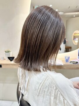 ヒビヲ(HIBIO) ブラウンカラーミルクティーベージュブリーチなしダブルカラー