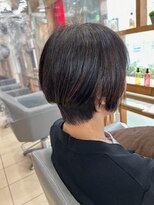 スタジオ アルファプラス 日暮里店(studio α+)&nbsp;ステップボーンカットカットボブショートハイライト白髪ぼかし