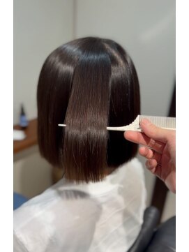 モーダアッカ(moda acca) 縮毛矯正　髪質改善トリートメント＠10代20代30代40代