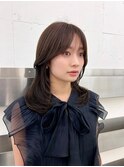 大人かわいいレイヤーカットグレージュヘア20代30代