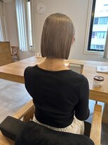 モクレン(mokuren.)&nbsp;ハイトーンボブ