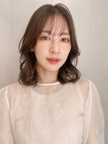 アグノス 青山(Agnos)&nbsp;大人ガーリーダークアッシュミディアムレイヤーカット小顔