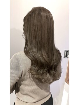 ナチュラル 博多店(Natural) アッシュベージュ×セミロング