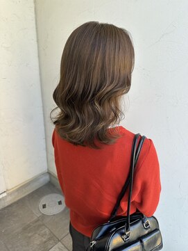 ジュエ ヘアー デザイン(Jue hair design) 夏の柔らかオリーブブラウン/ミディアム/くびれ巻き/知立