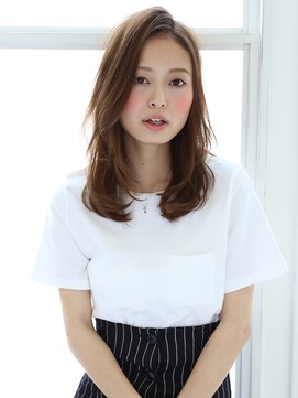 ティーノ(TINO by ganesha) 外国人風な前髪立ち上げセミディ