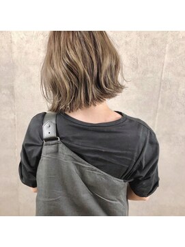 マッシュ アドベ 八戸ノ里(MASHU ADOBE) シャワーライン×ボブ