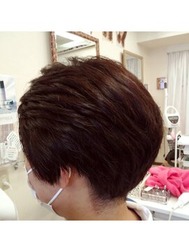 ラヴェルデ 刈り上げショート