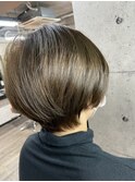 ショートボブ
