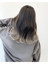 アライブ キチジョウジ(ALIVE Kichijoji) 【ALIVE吉祥寺】シルバーグレージュグラデーションカラー