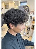 大人男髪 センターパート ツイストスパイラルパーマ