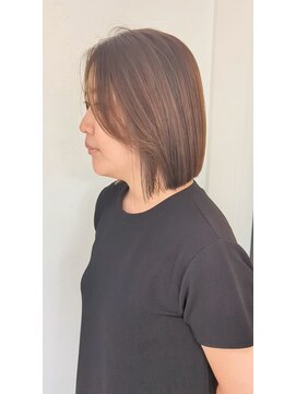 サロン クィ ベルジョーネ(SALON QUI BELLGIONE) タッセルボブ
