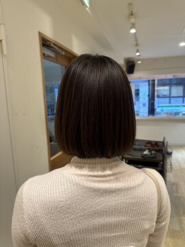 エイト新宿店(EIGHT shinjuku) 切りっぱなしボブ【15】