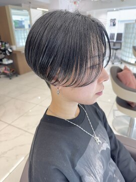 アッシュ 下北沢店(Ash) 黒髪でもかっこかわいいハンサムショート