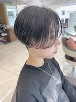 アッシュ 下北沢店(Ash) 黒髪でもかっこかわいいハンサムショート