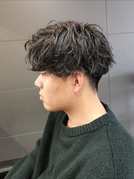 ニアウ 伊勢崎連取店(Niau) 刈り上げマッシュ波巻きシャドウパーマ