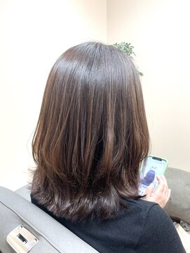 伸ばし中でもおしゃれに【軽やかミディアム】