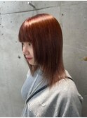 ピンクハッシュカットくびれショートヨシンモリ