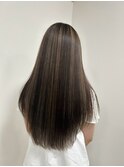 ハイライトカラー×20代艶ロング