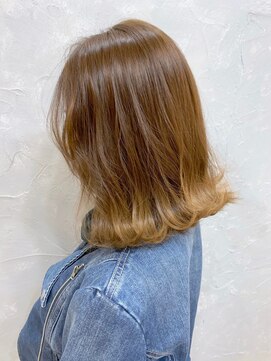 ラヴリア クルメ(LOVERIA KURUME) ≪LOVERIA KURUME/久留米≫伸ばしかけにもおすすめ外ハネミディ