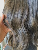 パディントン(Paddington)&nbsp;肩上で弾む☆セミディースタイル♪サンドベージュで女子力↑