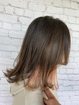 キーマン(KEYMAN) 肌映え！ミルクティーベージュ×ピンクベージュのインナーカラー