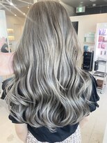 リア 近鉄八尾店(Lia)&nbsp;ホワイトシルバー