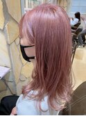 ピンクベージュ