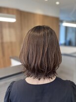 ニーイチイチ(211)&nbsp;似合わせカットイメチェンセクシーミディテラコッタ