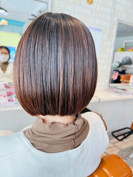 美容室 アルテモーダ 丸みボブ