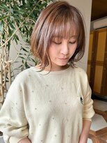 アリカ(alica)&nbsp;レイヤーボブマロンベージュカラー×外ハネミディくびれスタイル