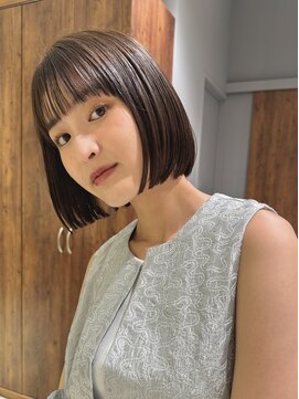 ビュートリアム 南青山(BEAUTRIUM) ミニボブ 顎ラインボブ 大人ショートボブ イルミナ 30代40代