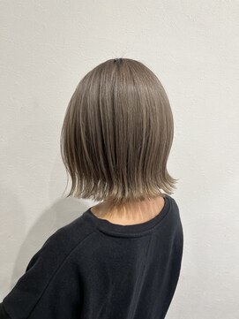 エヌ(N) ハイトーン外ハネボブ