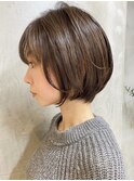 ショートヘア顔周りレイヤーブリーチダブルカラーショートボブ