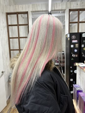 ヘアスタジオワン 藤沢店(HAIR STUDIO ONE) ホワイトミルクティー×ピンクメッシュ