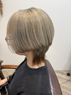 ルヴェール 茜部店(Le Vert) 個性派ウルフ