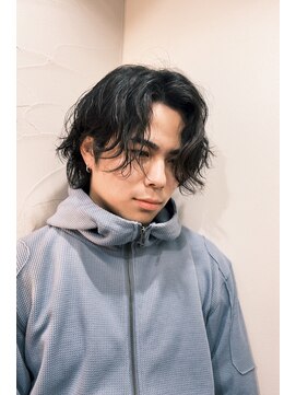 ナンバー アンフィール 渋谷(N° anfeel) 色気ウェットな無造作ミディ