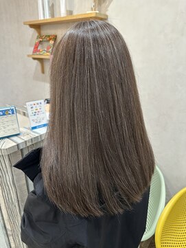 エルア(elua) ナチュラルベージュハイライト