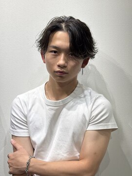 ハイプ(HYPE) フェザーパーマ/センターパート/シャドウパーマ/眉毛