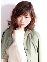 ビーワールド(B WORLD)&nbsp;ラフ感が魅力の外ハネミディアムボブ【 藤枝/髪質改善/カラー】