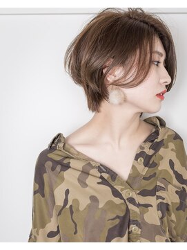 フォーカス(focus) 【focus 千葉】20代30代40代女性　横顔美人ショート